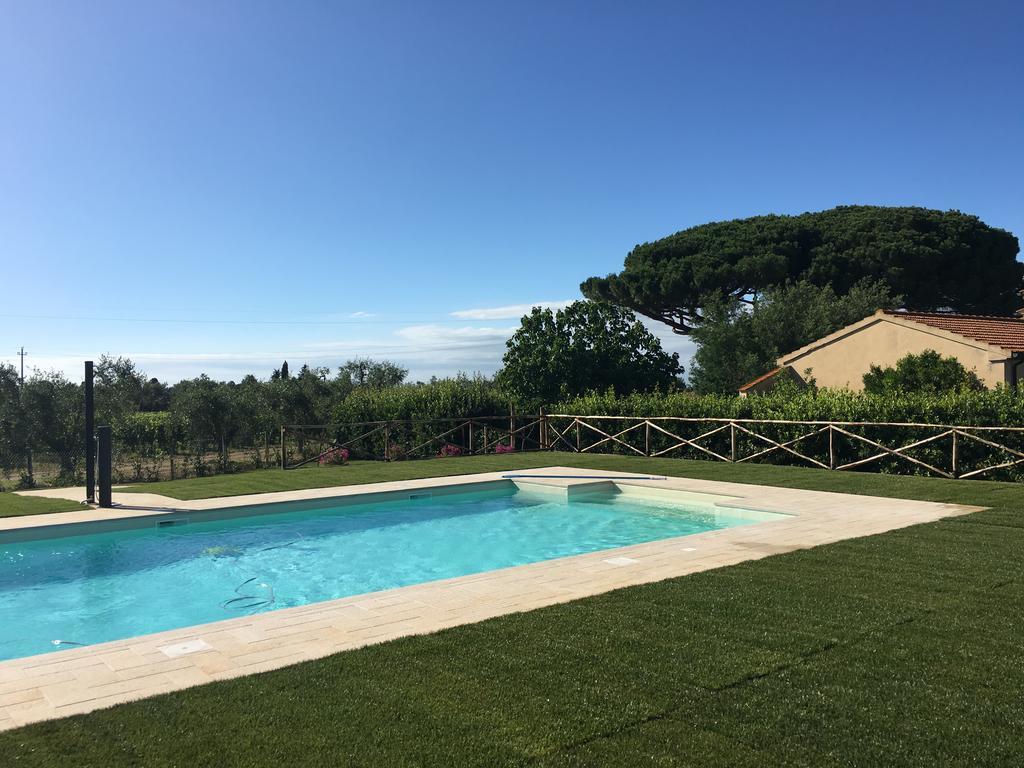 Agriturismo Quattro Pini 카스타니에토카르두치 외부 사진